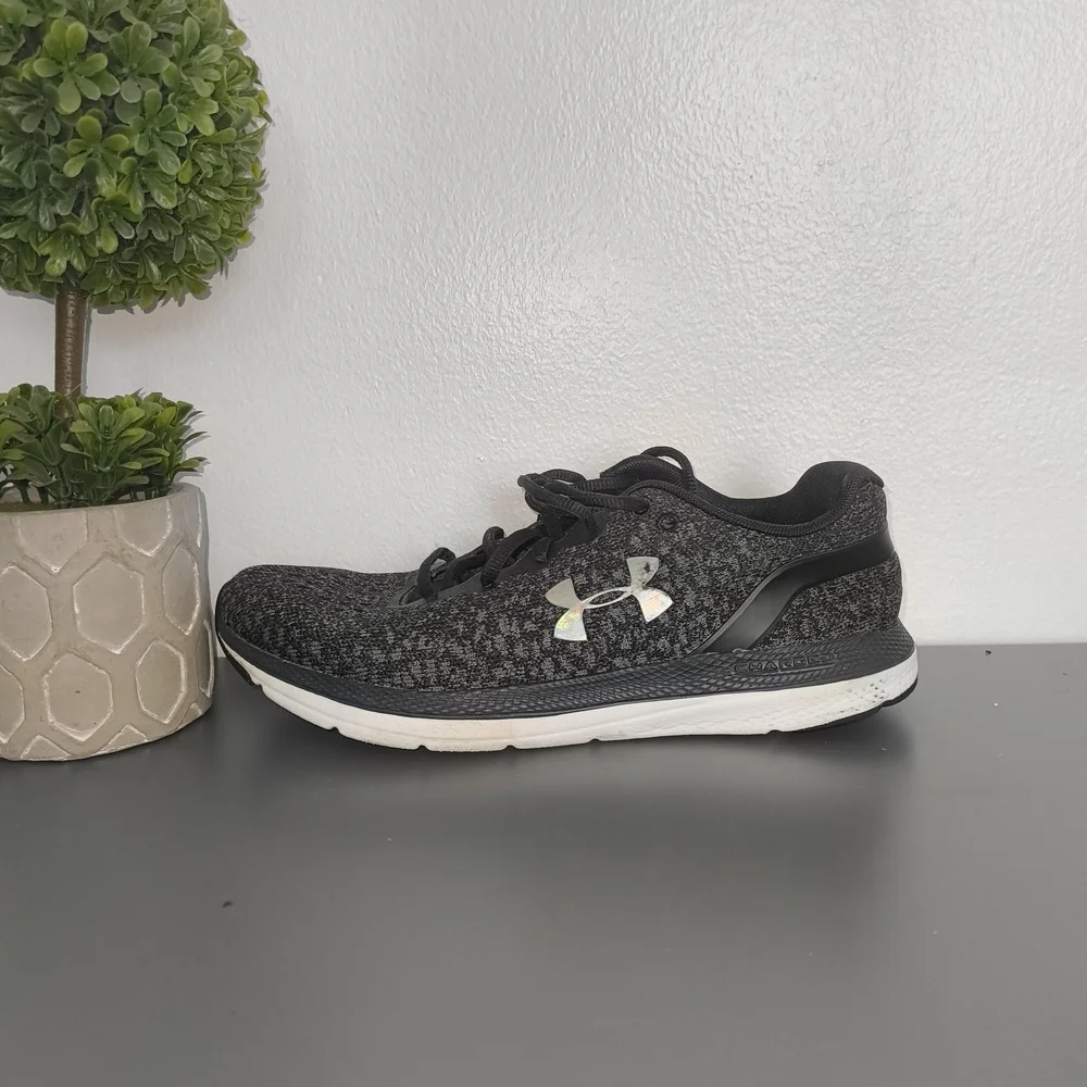 Under Armour Black and White Women's Shoes